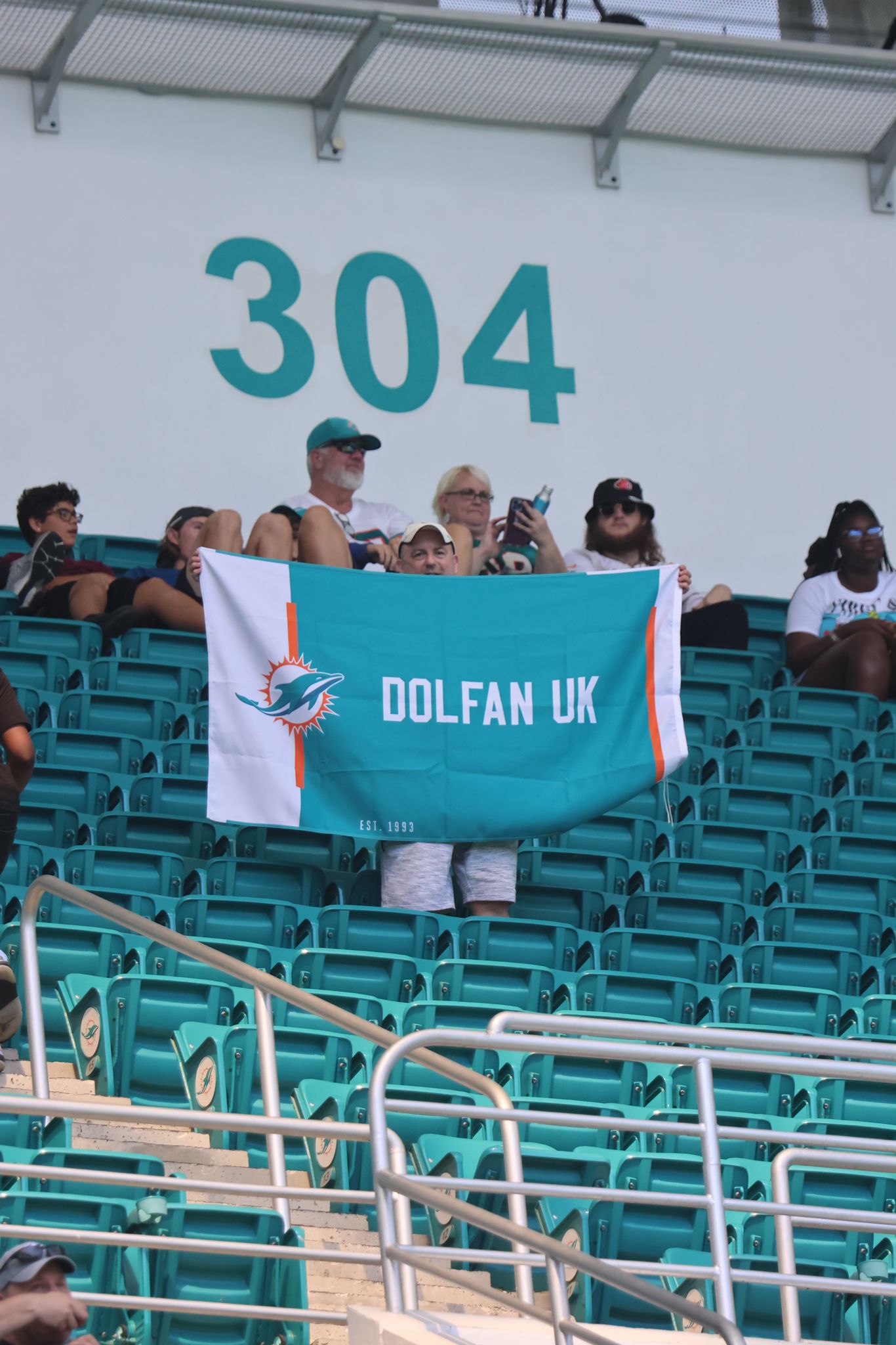 Dolfan-UK1.jpeg