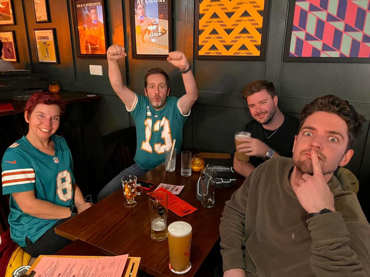 Dolfan UK fans