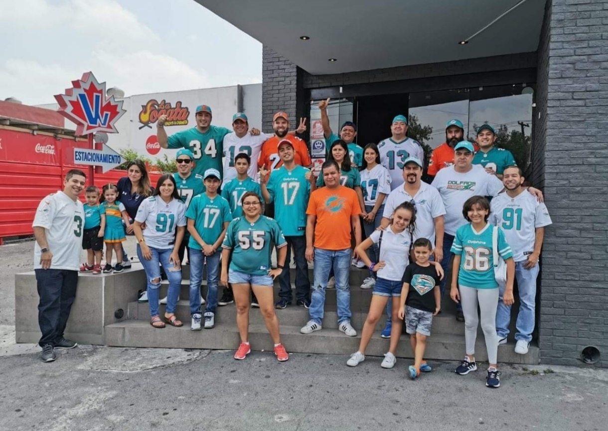 Dolfans Monterrey fans