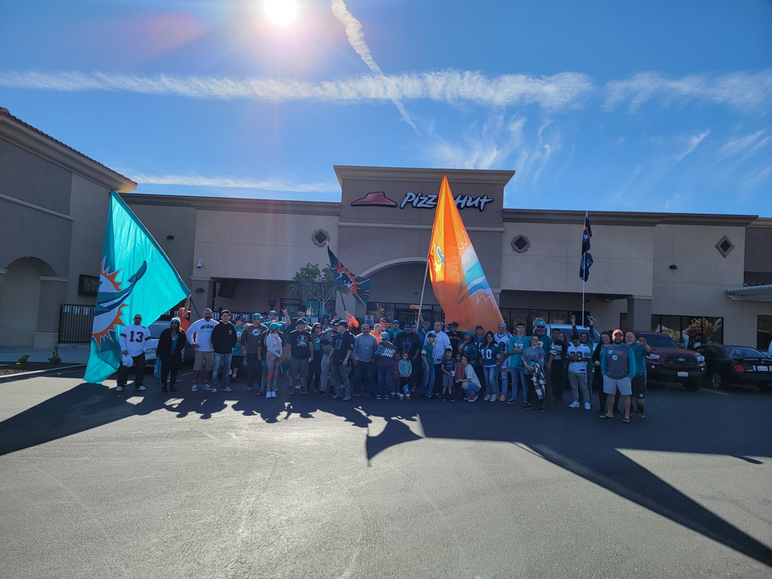 Fins-Up-SoCal-Fan-Club1-scaled.jpg