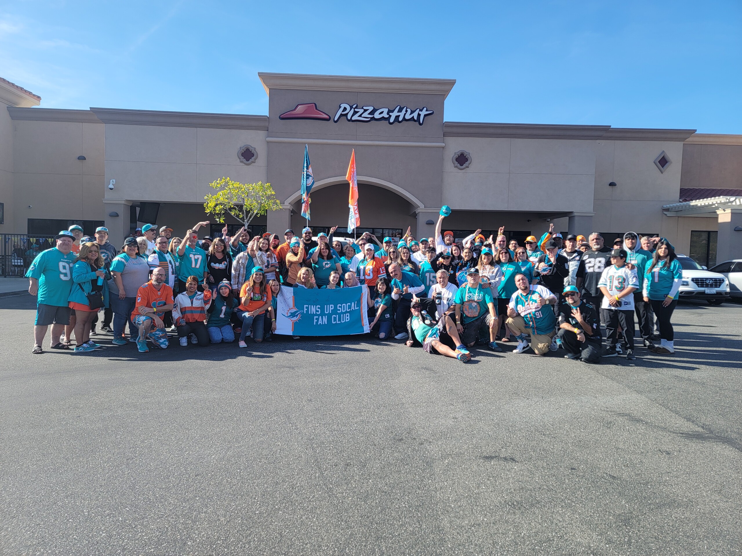 Fins-Up-SoCal-Fan-Club2-scaled.jpg